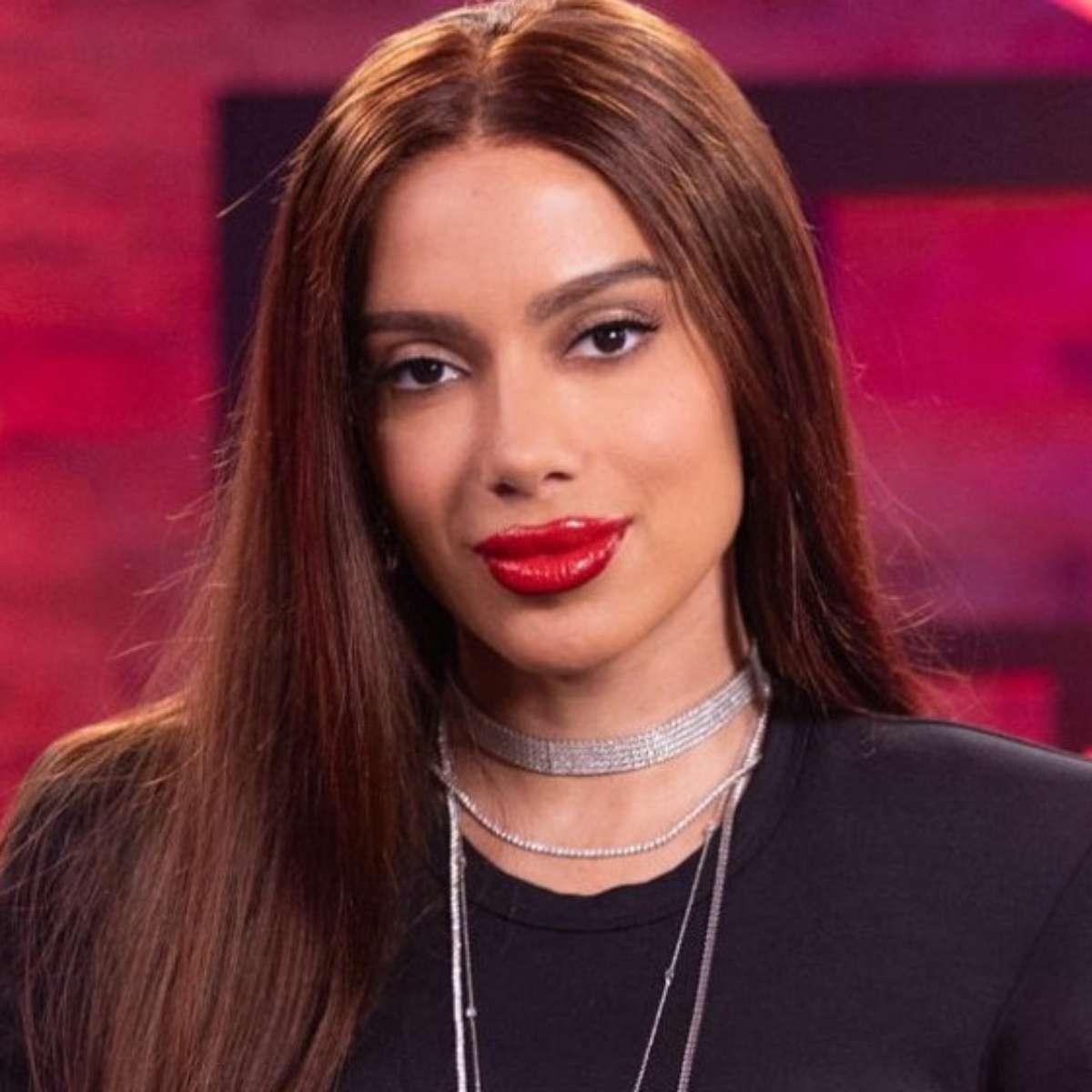 Anitta tomou para si o ‘Estrelas da Casa’ e a Globo tem de aceitar que ela virou a alma do programa