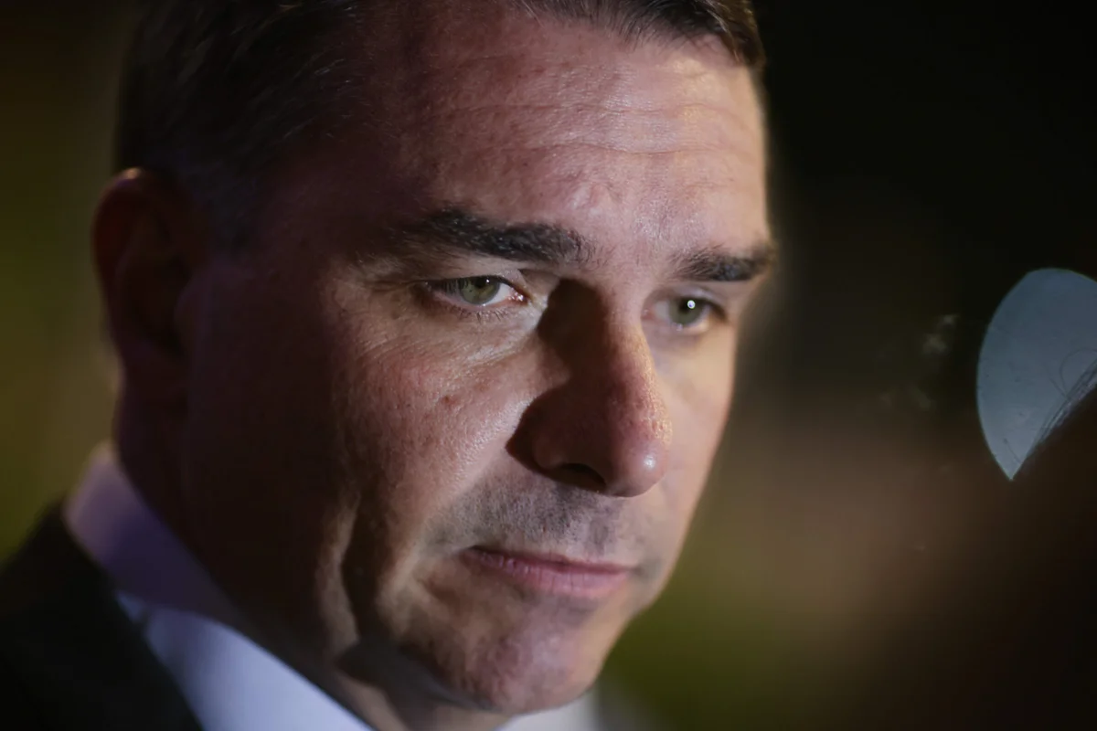 Imagem da matéria: Flávio aciona PGE contra perfis por boatos sobre Nossa Senhora Aparecida