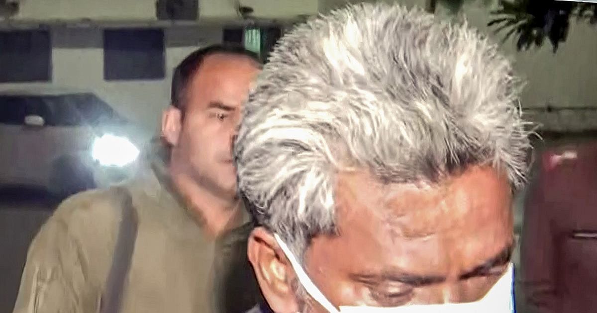 Nithari acusou Surendra Koli encontrado morto em sua loja de chá