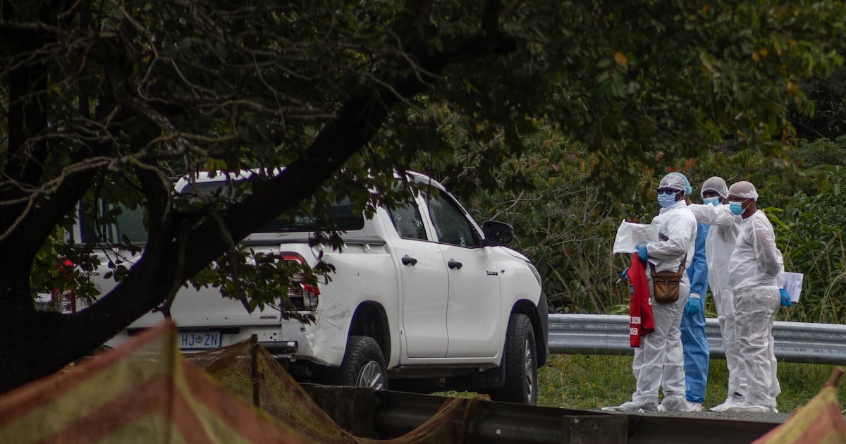 Suspeito ligado ao emboscada fatal de policiais morto em tiroteio policial