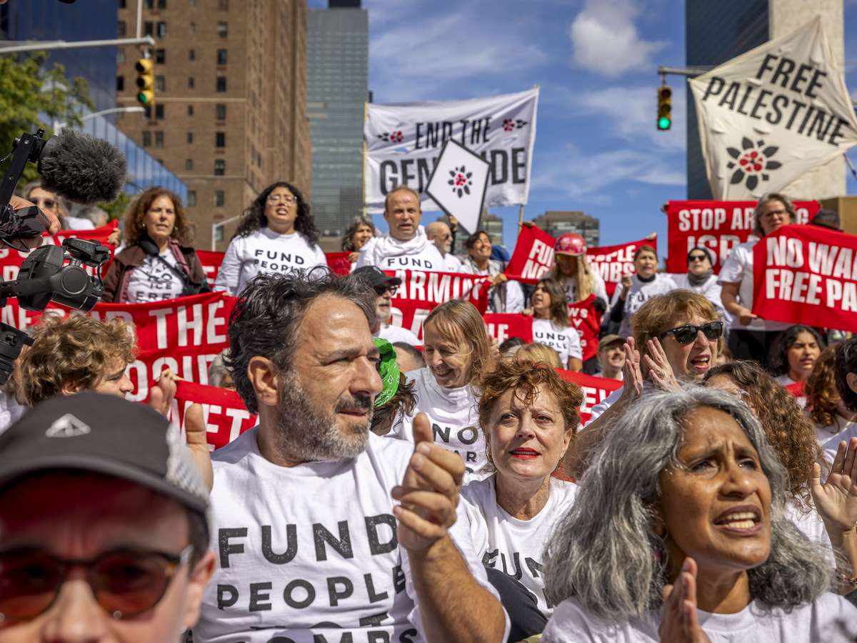Susan Sarandon e Hannah Einbinder são detidas em Nova York durante protesto contra Netanyahu