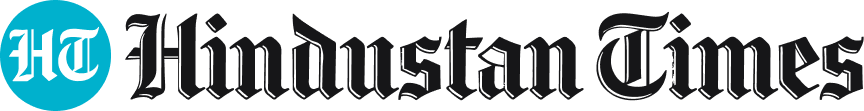 Govinda visita Lalbaugcha Raja com a namorada supostamente romântica Komal Rani Swarnkar; a esposa Sunita Ahuja recebe o darshan sozinha