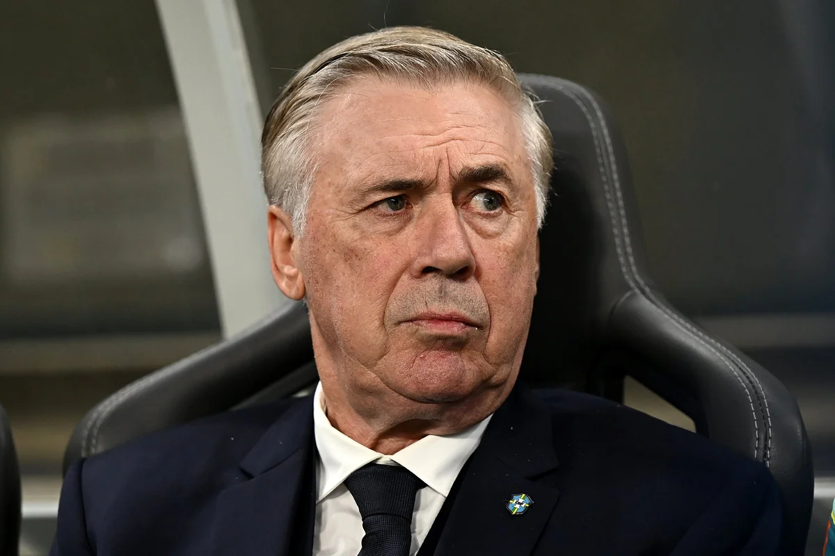 Foto colorida de Carlo Ancelotti - Metrópoles
