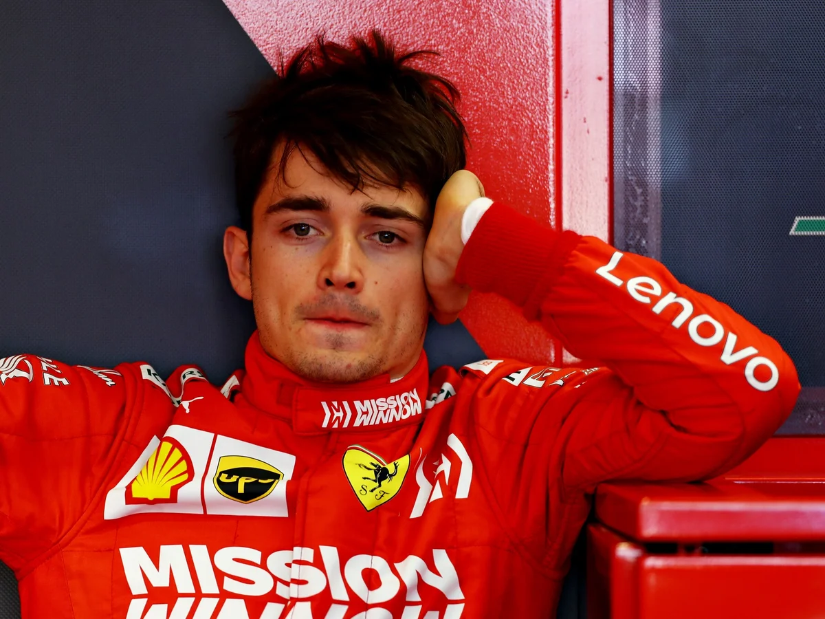 Quatro poles e nenhuma vitória: Leclerc tenta superar os muros de Baku