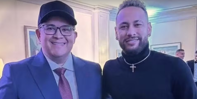 Neymar com Bruno Avelar Foto: Reprodu&ccedil;&atilde;o