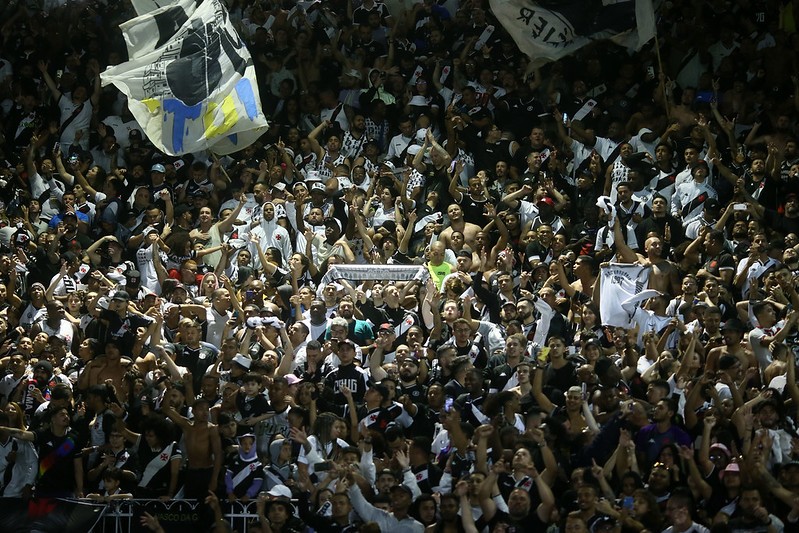 Vasco desiste do Maracanã e decide enfrentar o Palmeiras em São Januário na semifinal da Copa do Brasil