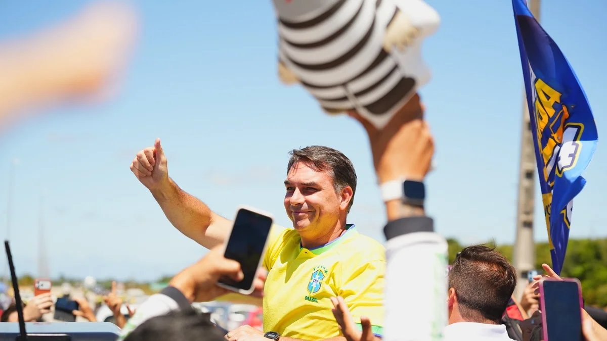 Diz-me com quem andas ou voas, e eu te direi o que és