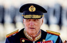 Quem foi a princesa Astrid, que morreu dois dias após funeral do irmão, rei da Noruega