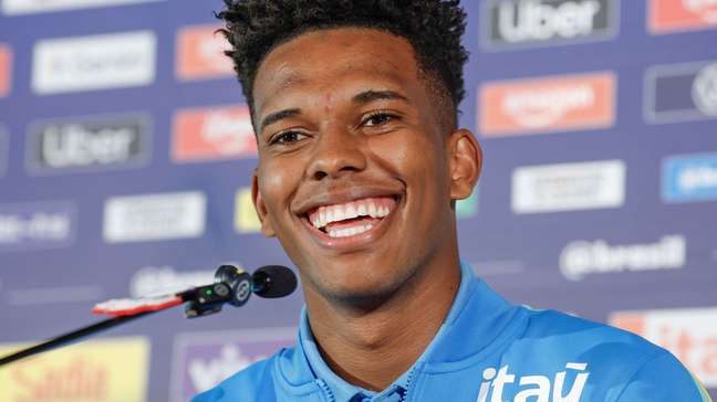 Rayan comemora gol pela Seleção e fala em ‘revanche’ contra a Austrália: ‘Vamos buscar a vitória’