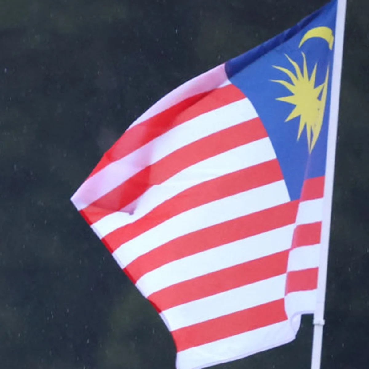 Queda de helicóptero de serviço de saúde deixa 5 mortos na Malásia
