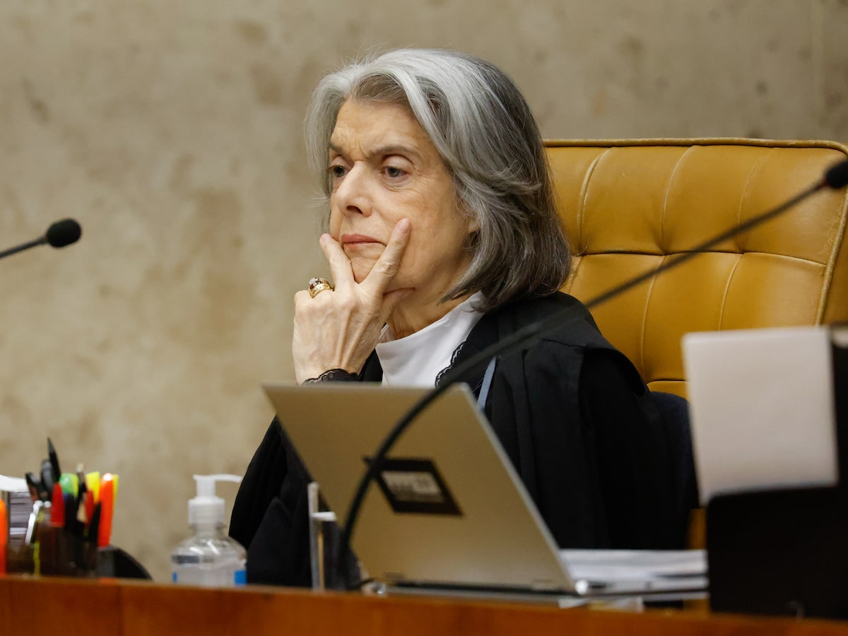 Cármen Lúcia diz lamentar descrença e desânimo com instituições em meio à crise no STF