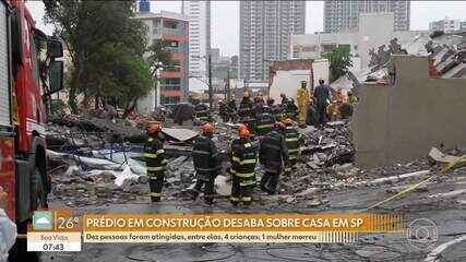 Prédio em construção desaba sobre casa em SP