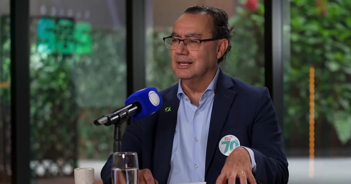 Cury diz que, se eleito, doará salário para duas microempresas e escolas públicas por mês