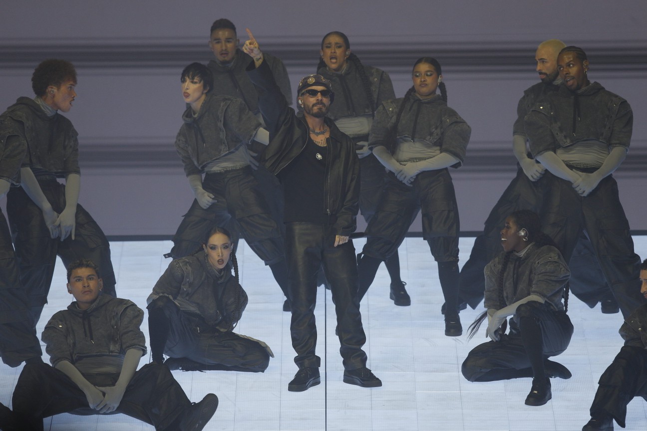 J Balvin no Palco Mundo — Foto: Alexandre Cassiano / Agência O Globo