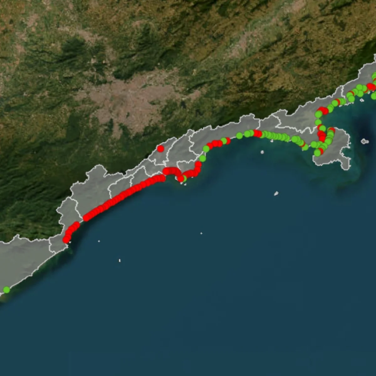 Litoral de SP tem 90 praias impróprias para banho para este fim de semana
