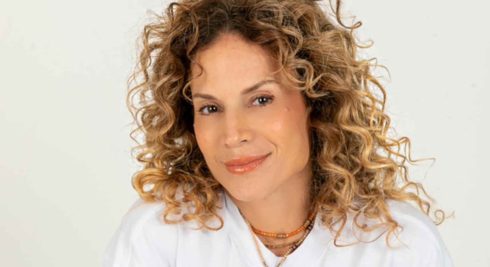 Maíra Charken já participou de novelas da RECORD e do Troca de Esposas Reprodução/Instagram