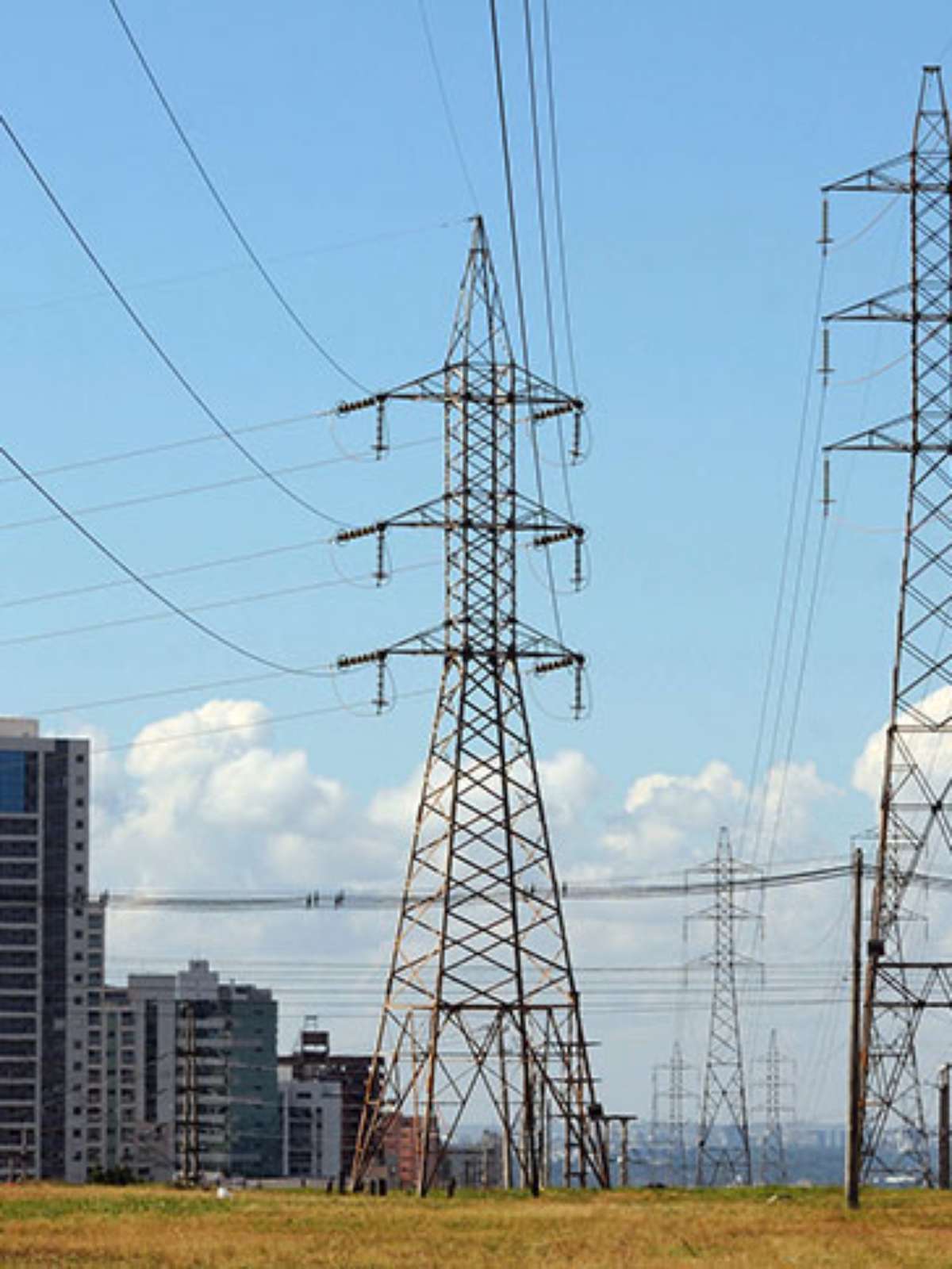 IPCA-15 sobe mais que o esperado em setembro sob pressão de energia; alimentos voltam a avançar
