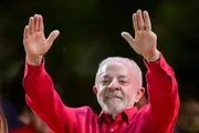Presidente Lula durante ato de campanha em Ceilândia (DF)