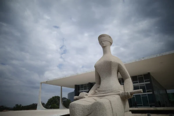 Fiemg divulga manifesto e cobra apuração de suspeitas envolvendo STF