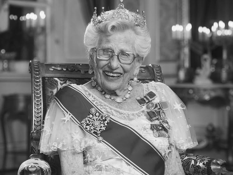 Quem foi a princesa Astrid, que morreu dois dias após funeral do irmão, rei da Noruega
